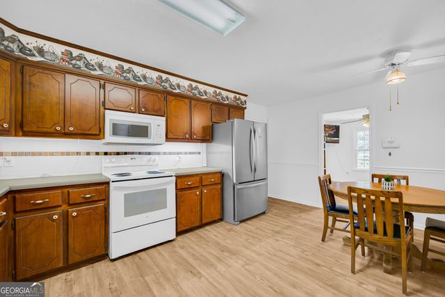 194 Woodland Creek Place, Hull, GA 30646