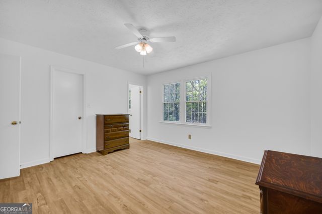 194 Woodland Creek Place, Hull, GA 30646