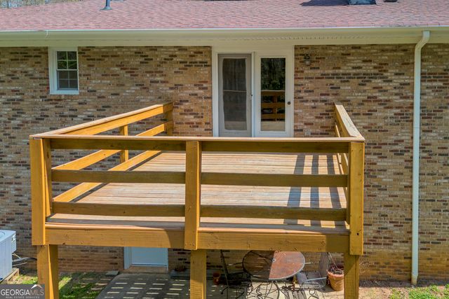 194 Woodland Creek Place, Hull, GA 30646