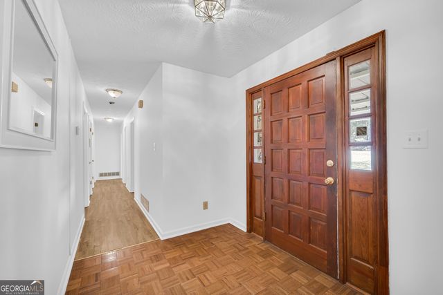 194 Woodland Creek Place, Hull, GA 30646