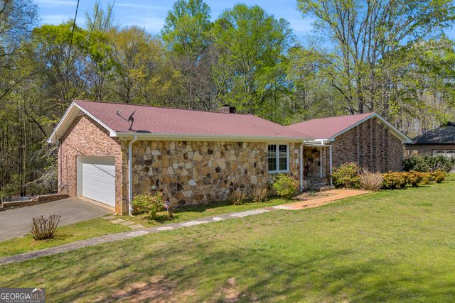194 Woodland Creek Place, Hull, GA 30646