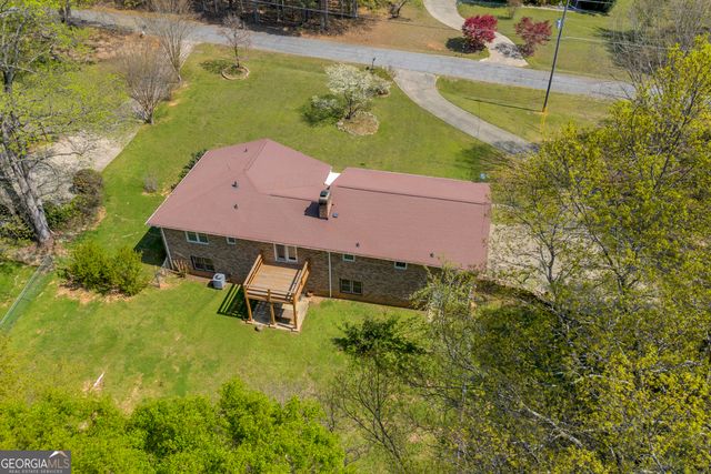 194 Woodland Creek Place, Hull, GA 30646