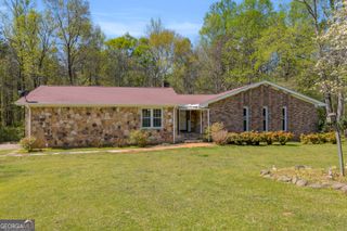 194 Woodland Creek Place, Hull, GA 30646