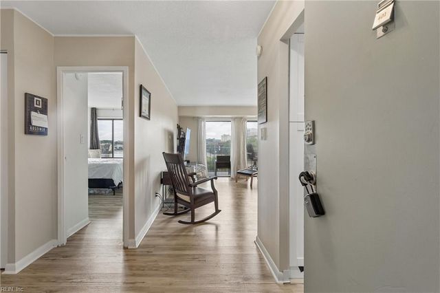 500 Pacific Ave Unit 401, Virginia Beach, VA 23451