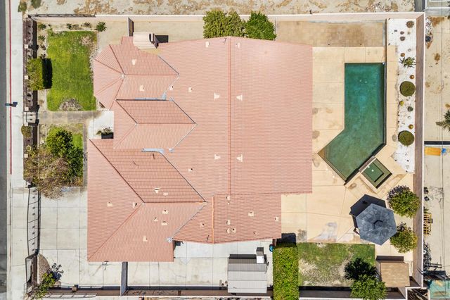 32100 Whispering Palms Trail, Cathedral City, CA 92234