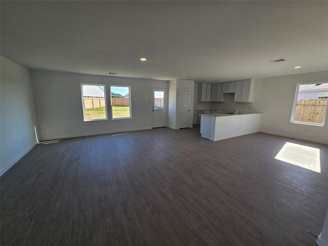 1310 Charlotte Way, Wharton, TX 77488