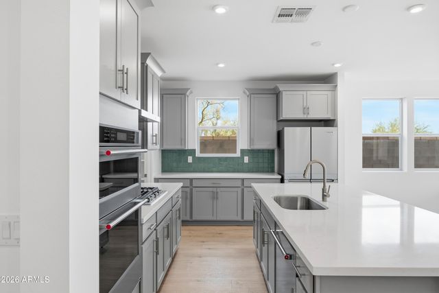 10223 S 20th Lane, Phoenix, AZ 85041