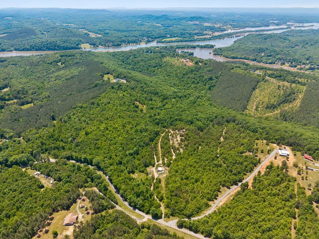 338 County Road 41, Calhoun, TN 37309