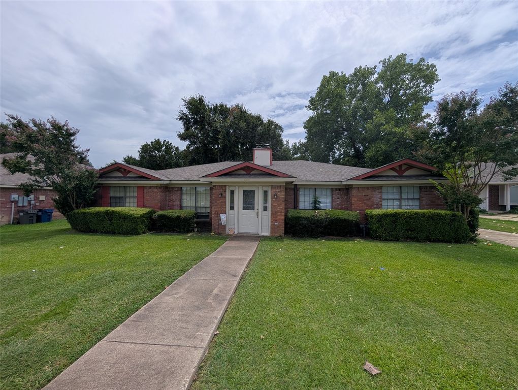 604 E Oak Street B, Wylie, TX 75098