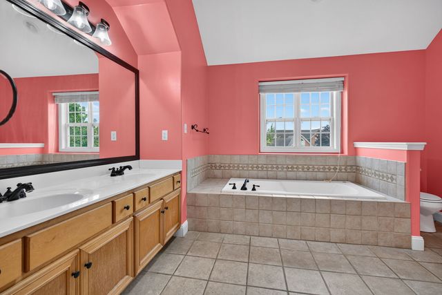 2165 Farmstone Drive, Diamond, IL 60416