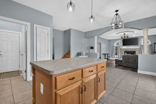 2165 Farmstone Drive, Diamond, IL 60416