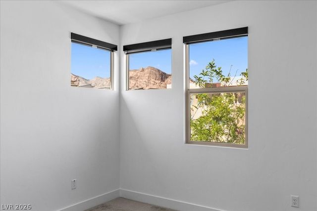 11955 Rockview Point Street, Las Vegas, NV 89138