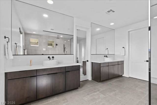 11955 Rockview Point Street, Las Vegas, NV 89138