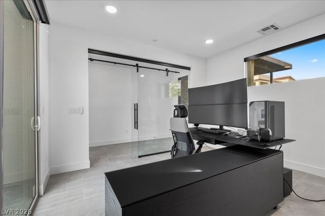 11955 Rockview Point Street, Las Vegas, NV 89138