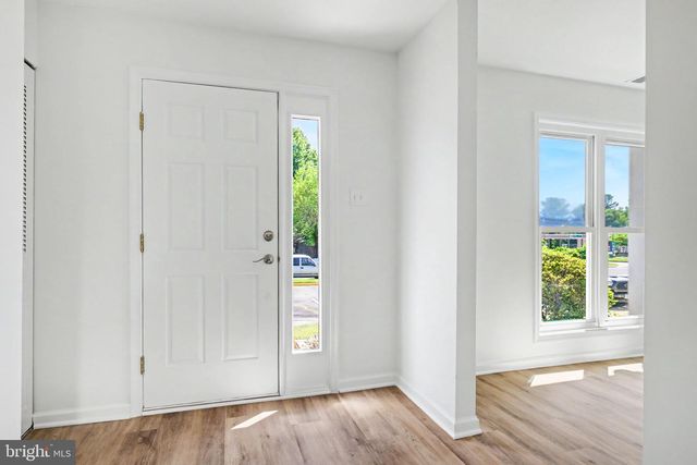 112 RICHLAND CIR, Sterling, VA 20164