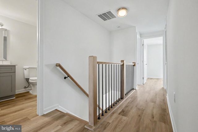 112 RICHLAND CIR, Sterling, VA 20164