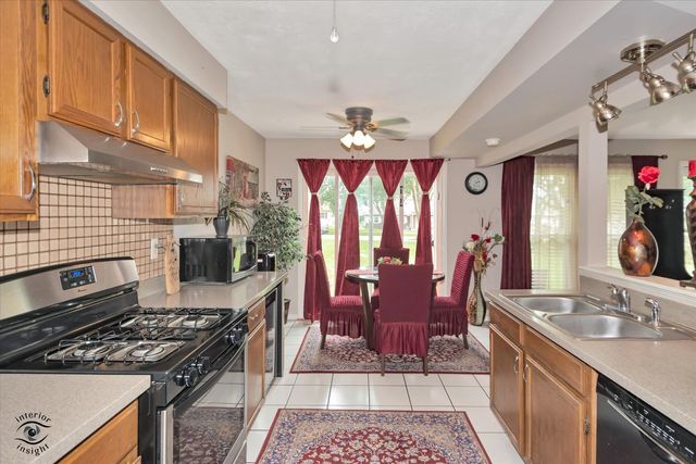19519 116th Avenue B, Mokena, IL 60448