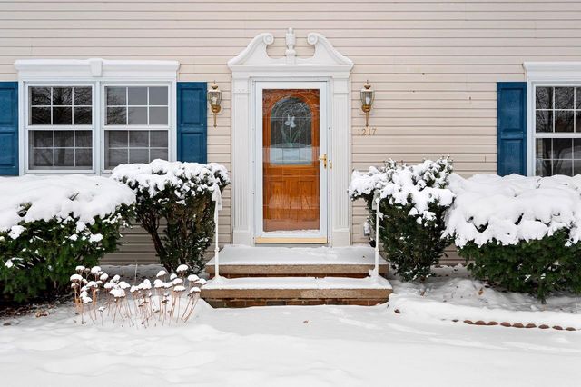 1217 MORRIS AVENUE, Green Bay, WI 54304