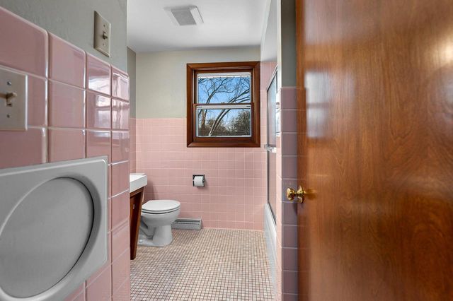 1217 MORRIS AVENUE, Green Bay, WI 54304