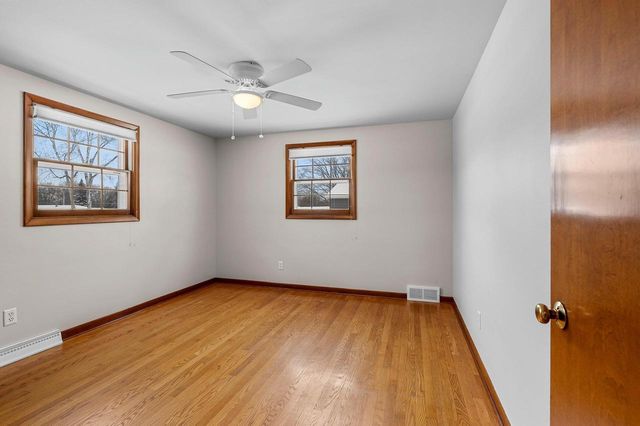 1217 MORRIS AVENUE, Green Bay, WI 54304