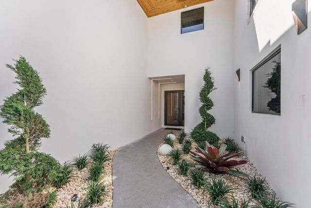 1690 S Ocean Boulevard, Delray Beach, FL 33483