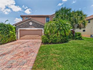 2740 Via Piazza LOOP, Fort Myers, FL 33905