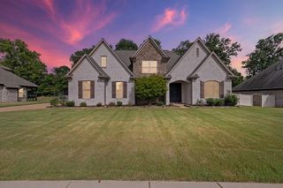 142 EUREKA TRL, Atoka, TN 38004