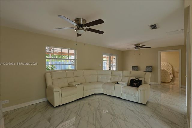 4147 W 8th Ave 0, Hialeah, FL 33012