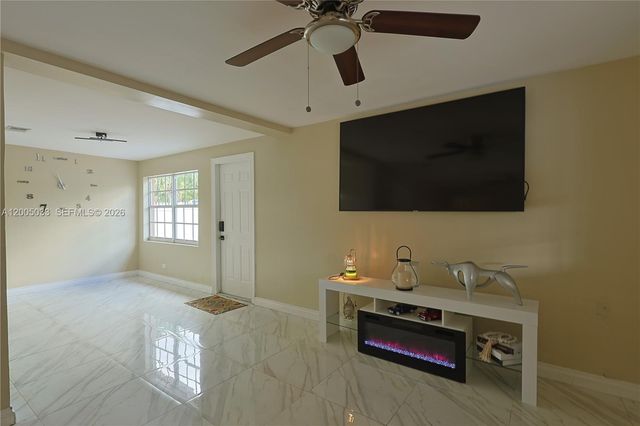 4147 W 8th Ave 0, Hialeah, FL 33012