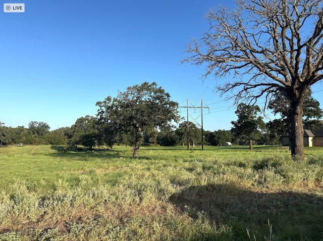 112 Aslan Road, Poolville, TX 76487