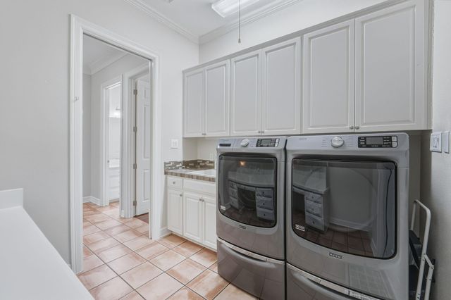 209 Goldridge DR, Georgetown, TX 78633