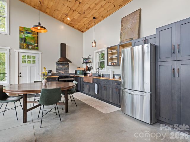 1225 Clark Road, Clyde, NC 28721