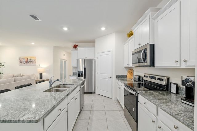 5246 NW 43RD LANE ROAD, Ocala, FL 34482