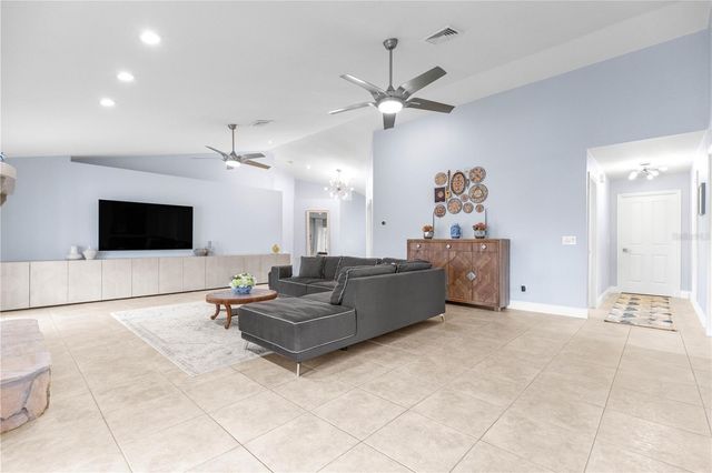 9336 COUNTY ROAD 125D, Wildwood, FL 34785