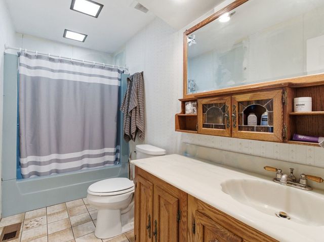 7663 Walnut Avenue, Woodridge, IL 60517