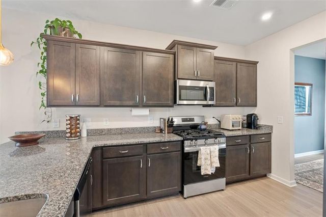 514 Denton Drive, Adairsville, GA 30103