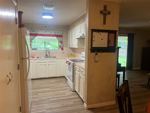 5501 Lake Charles Drive, Waco, TX 76710