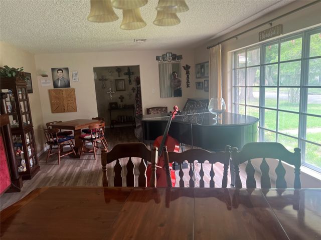 5501 Lake Charles Drive, Waco, TX 76710