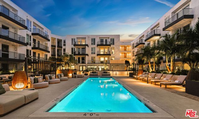 2455 Overland Avenue 433, Los Angeles, CA 90064