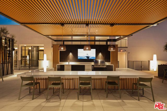 2455 Overland Avenue 433, Los Angeles, CA 90064