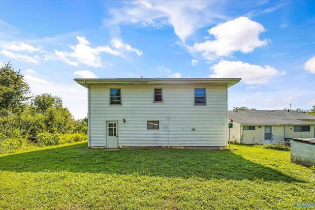 135 T E McKinney Circle, Owens Cross Roads, AL 35763