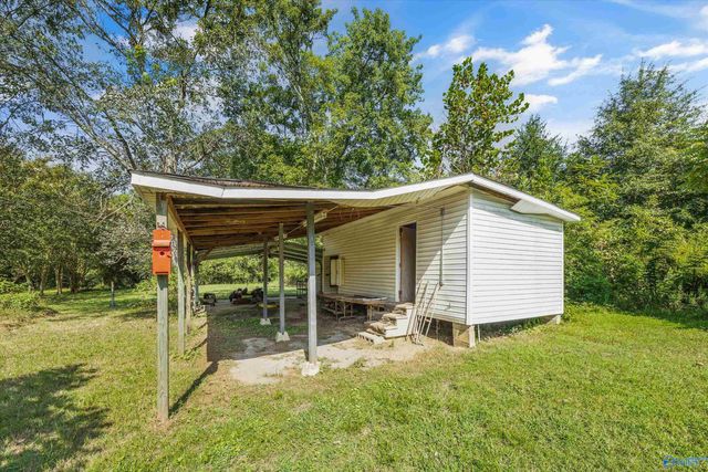 135 T E McKinney Circle, Owens Cross Roads, AL 35763