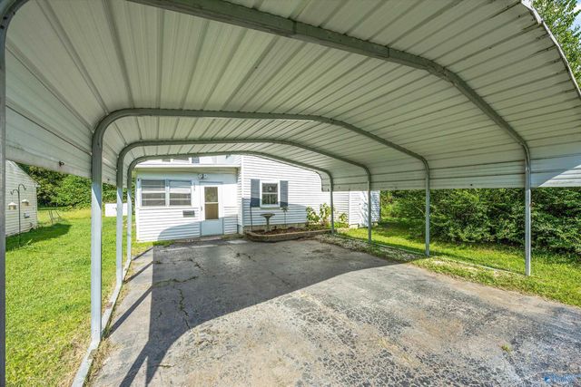 135 T E McKinney Circle, Owens Cross Roads, AL 35763