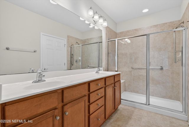 8699 LITTLE SWIFT Circle 25G, Jacksonville, FL 32256