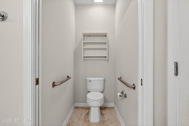 8699 LITTLE SWIFT Circle 25G, Jacksonville, FL 32256