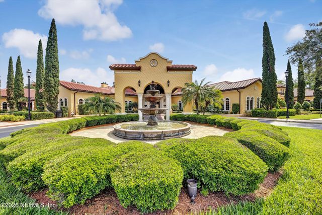 8699 LITTLE SWIFT Circle 25G, Jacksonville, FL 32256