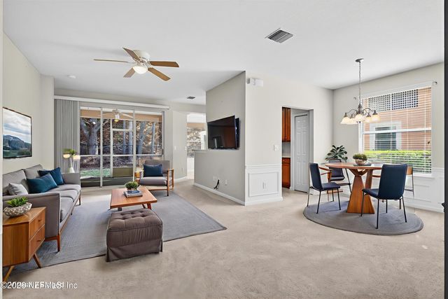 8699 LITTLE SWIFT Circle 25G, Jacksonville, FL 32256