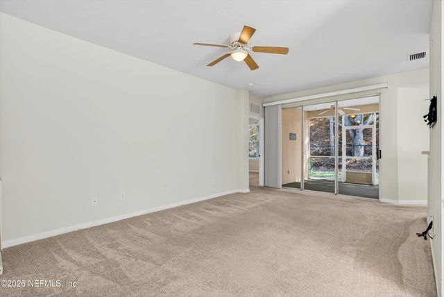 8699 LITTLE SWIFT Circle 25G, Jacksonville, FL 32256