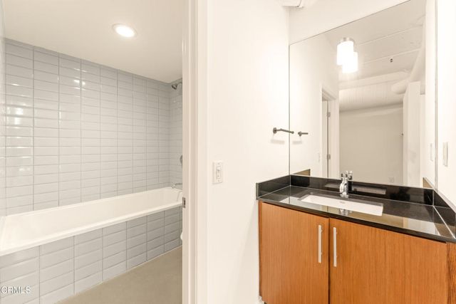 530 S Hewitt Street 129, Los Angeles, CA 90013