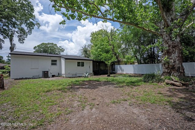 2351 GAILLARDIA Road, Jacksonville, FL 32211